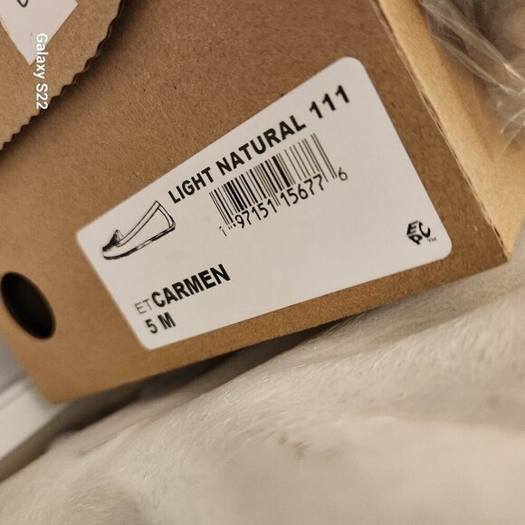 Earth "Carmen" Loafers. NIB. Size 5. Color is called Light Natural - Picture 7 of 10